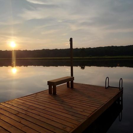Poconos Brand New Lakefront Oasis 1 Acre, Hottub Gameroom Firepits Talk About Privacy Albrightsville Zewnętrze zdjęcie