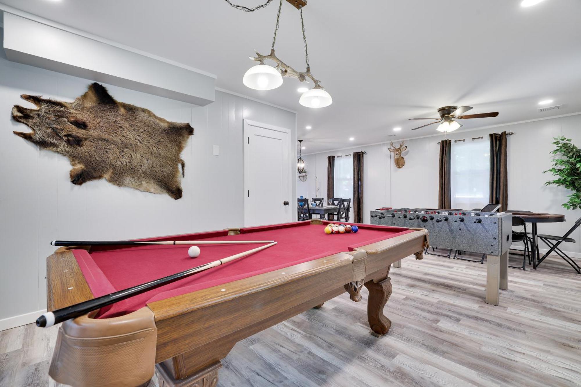 Poconos Brand New Lakefront Oasis 1 Acre, Hottub Gameroom Firepits Talk About Privacy Albrightsville Zewnętrze zdjęcie