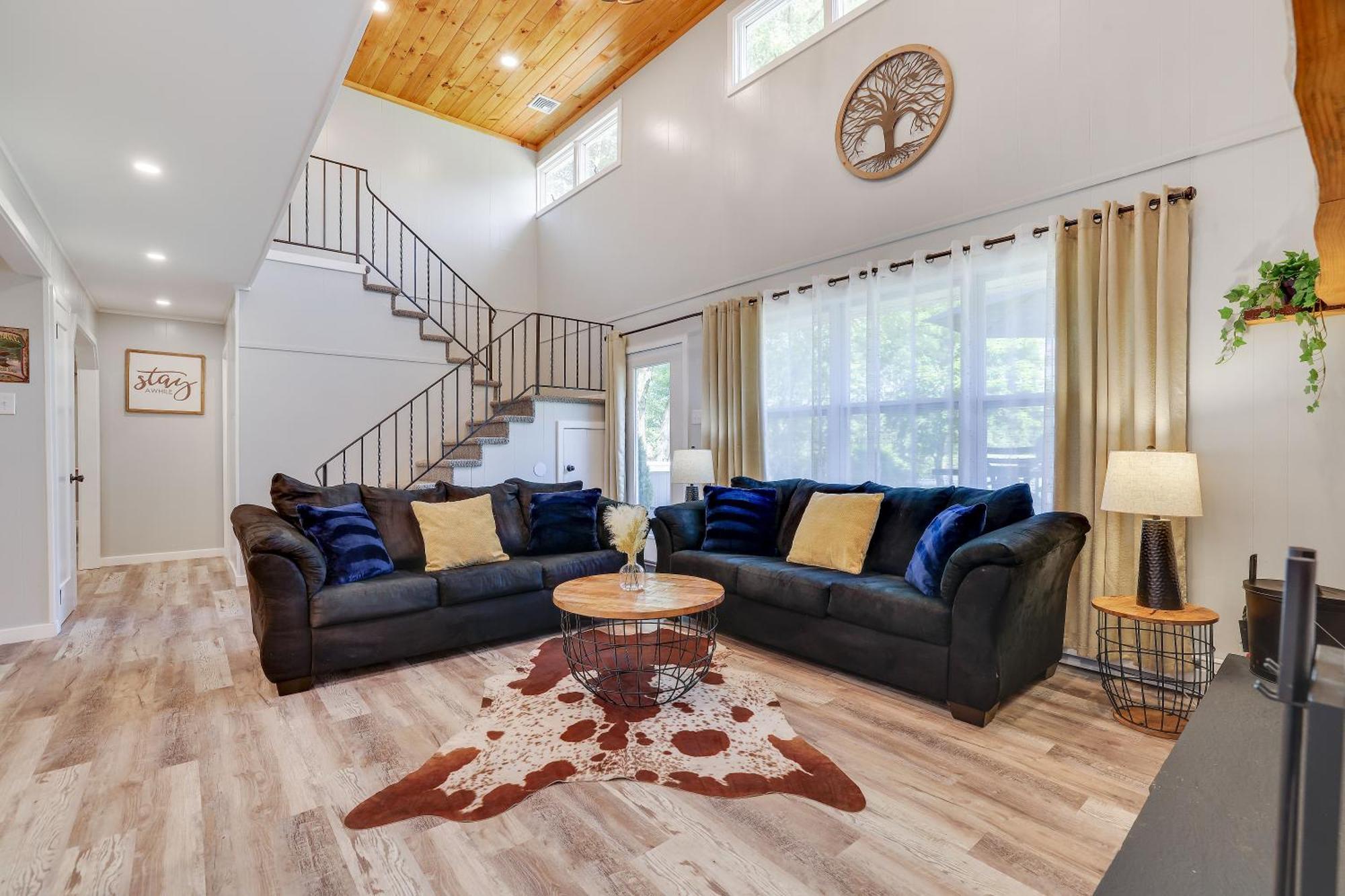 Poconos Brand New Lakefront Oasis 1 Acre, Hottub Gameroom Firepits Talk About Privacy Albrightsville Zewnętrze zdjęcie